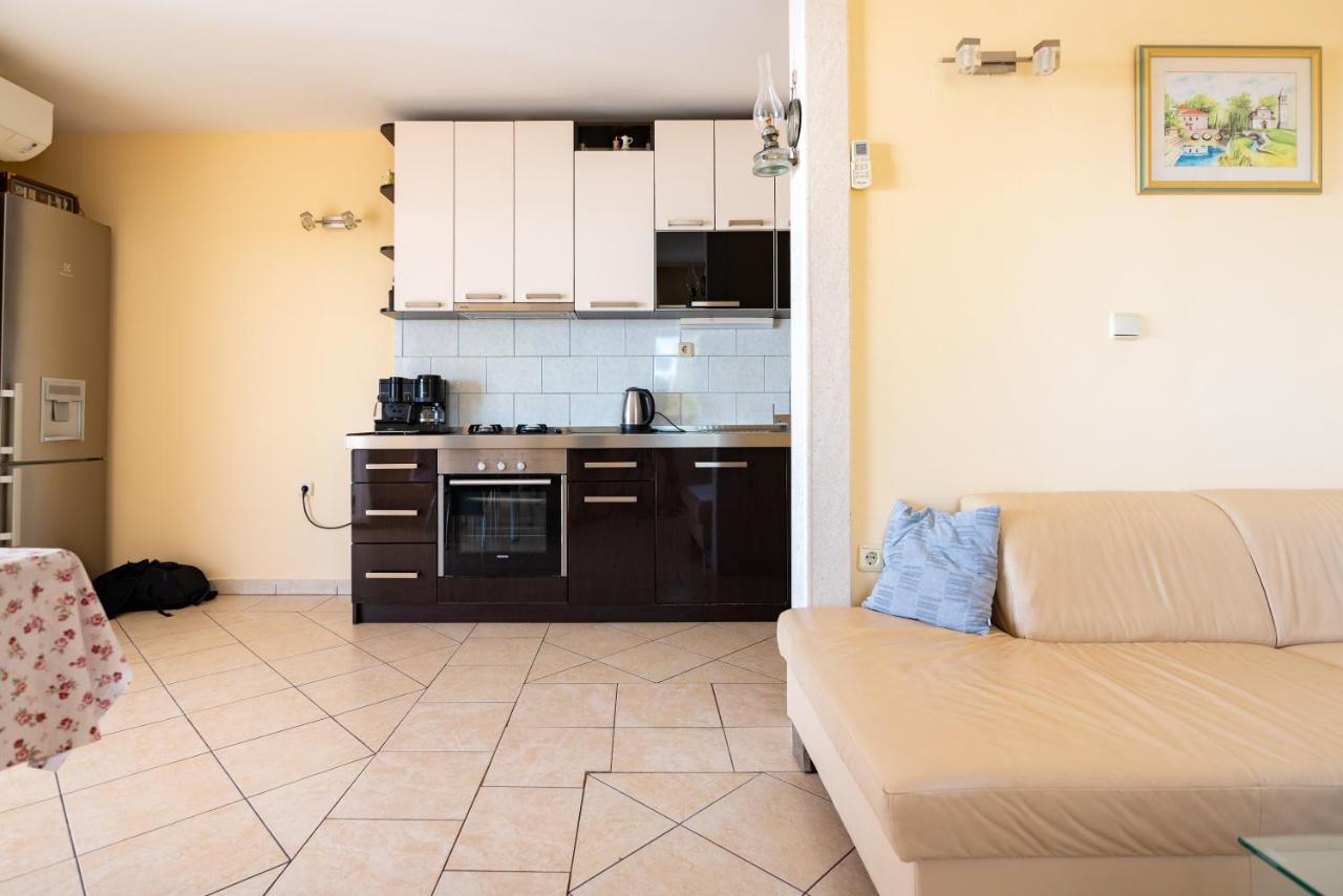 Apartments Matic ロゴズニッツァ エクステリア 写真